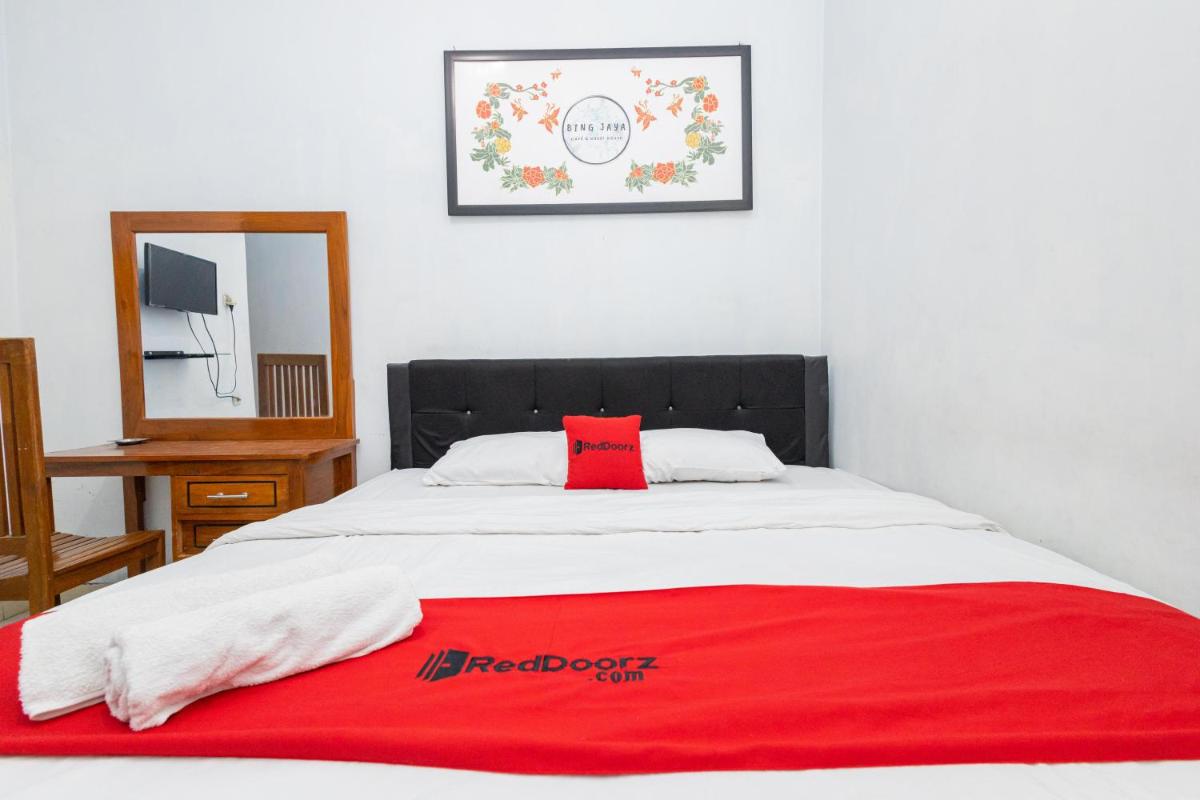 RedDoorz near Wisata Museum Angkut 3 - Housity
