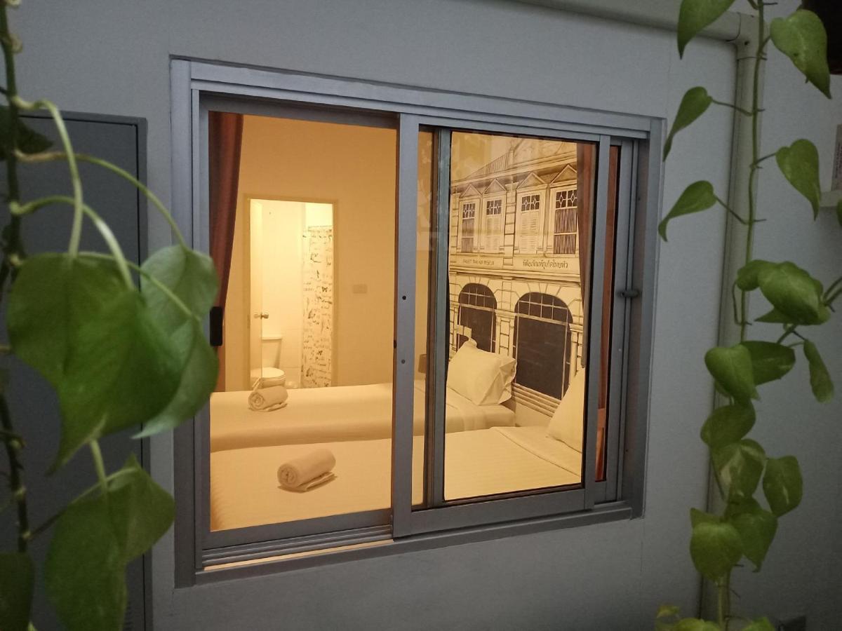 Suitetrails - Chino Town Gallery Alley - SHA Plus