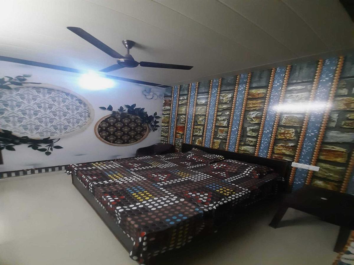 Hotel O Radhika Guest House - Housity