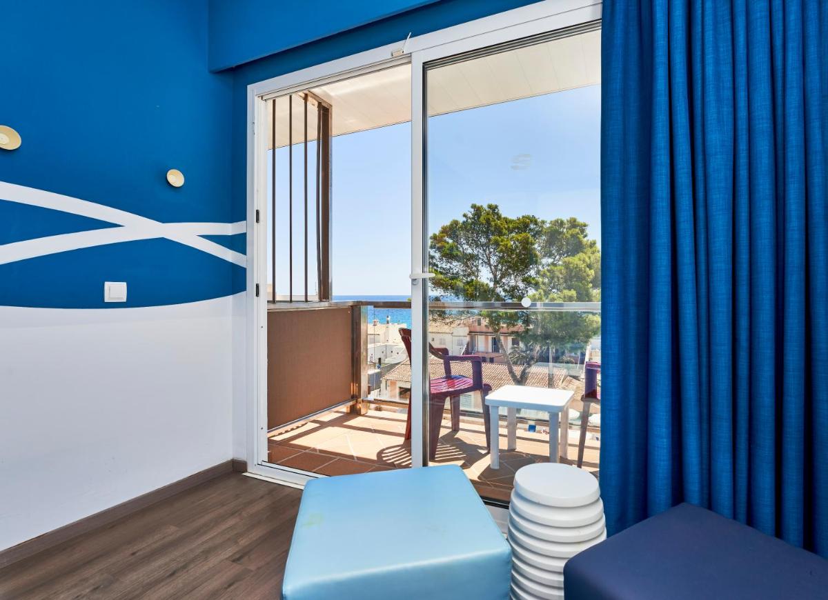 Zona de estar de Hotel Clumba