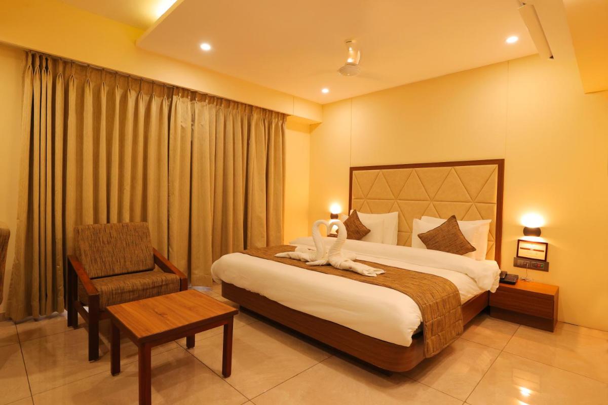 Hotel Kavery - Housity