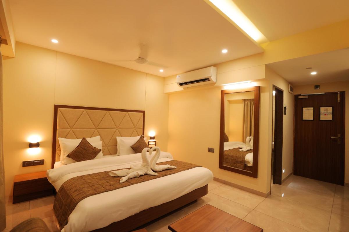 Hotel Kavery - Housity