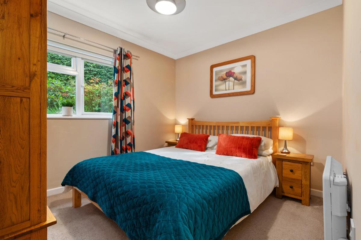 St Helens Apartment 2 - Short Walk to Beach - Housity