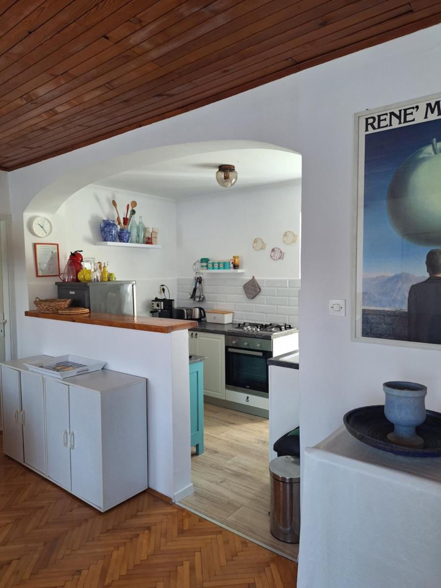 Two-bedroom apartment with sea view,big terrase and garden - Housity