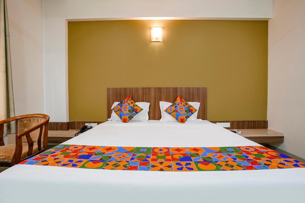 FabHotel Prime Shahu - Housity
