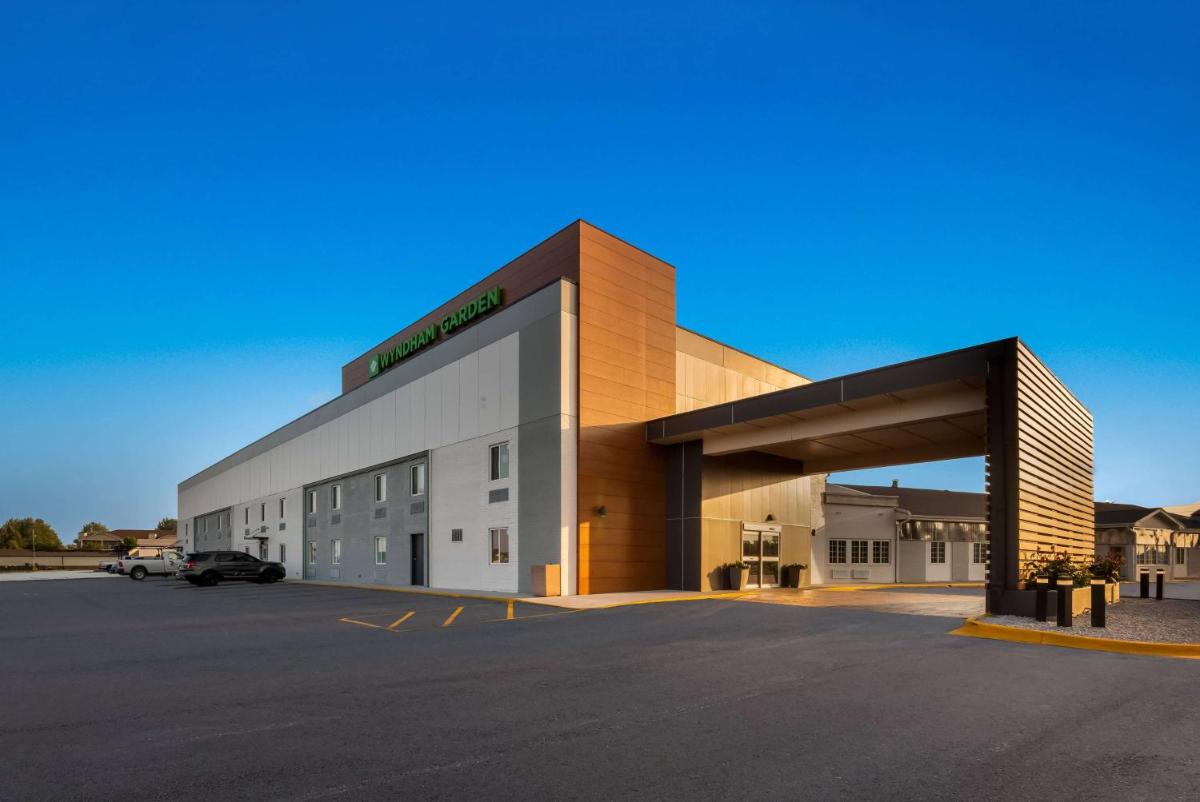 Wyndham Garden Ankeny - Housity