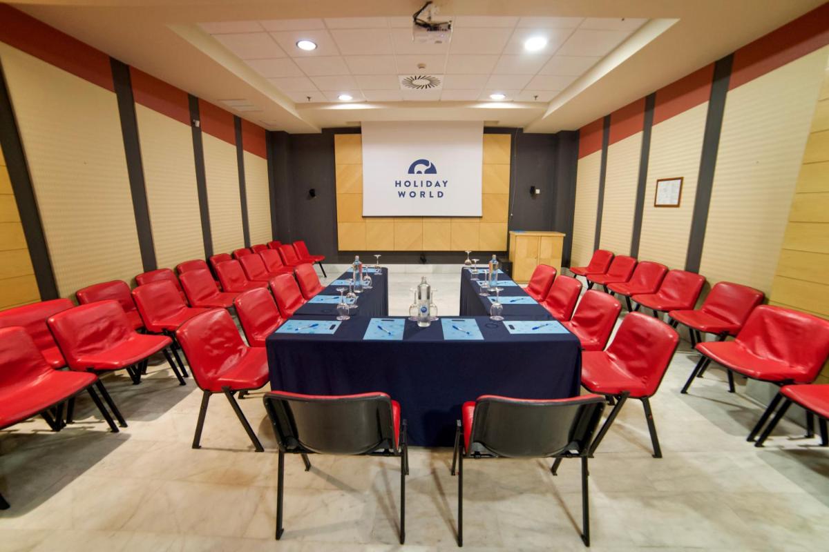 Zona business o sala de conferencias en Holiday Premium Resort