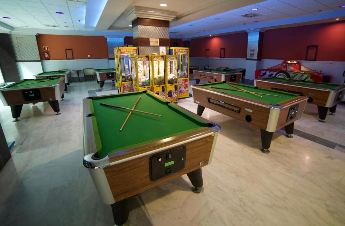 Mesa de billar en Holiday Premium Resort