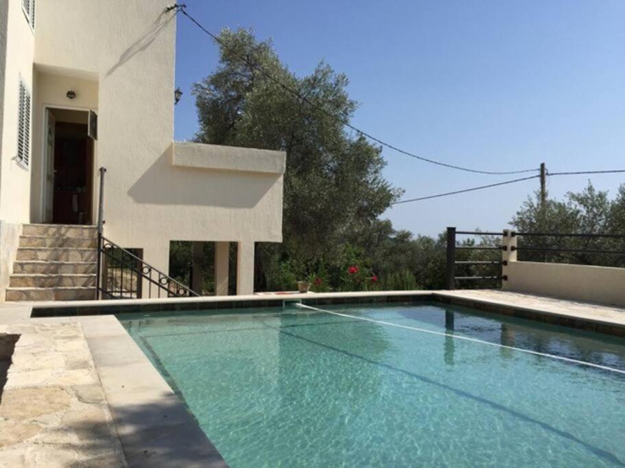 Villa Olive Tree with Private Pool - Housity