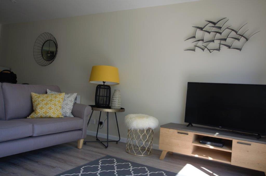 Elouera, 21 Isis Lake - Housity