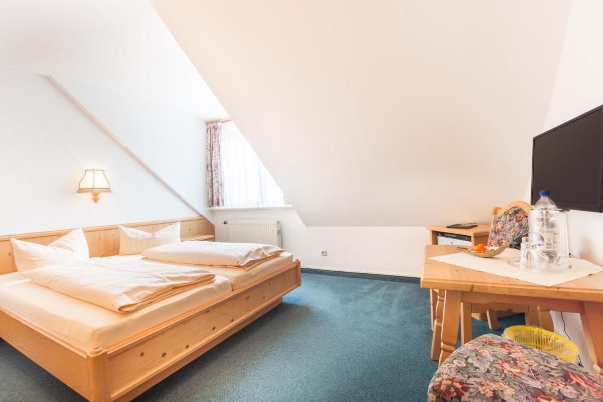 Hotel und Restaurant Piccolo - Housity