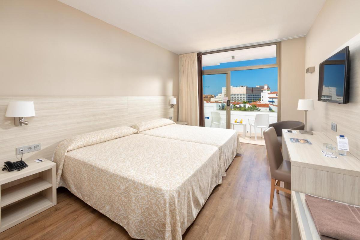 Cama o camas de una habitación en Hotel Best Tenerife