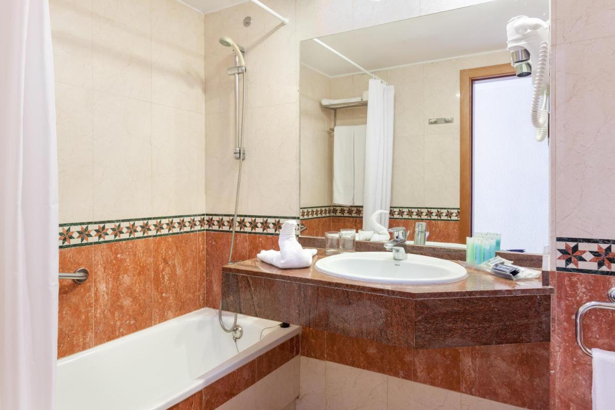 Un baño de Hotel Best Tenerife