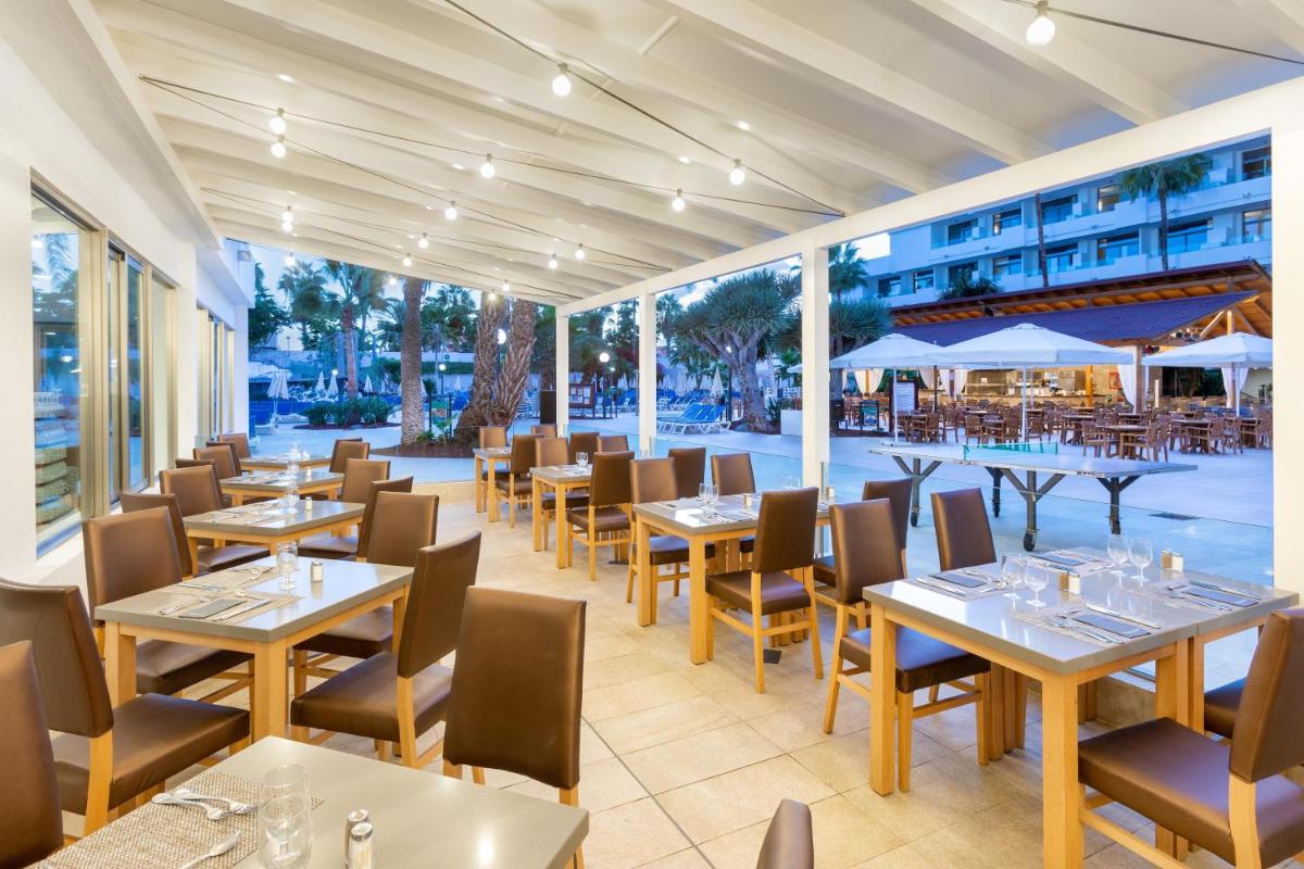 Un restaurante o sitio para comer en Hotel Best Tenerife