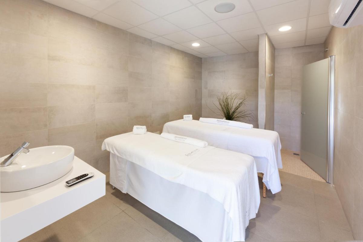 Cama o camas de una habitación en Hotel Best Tenerife