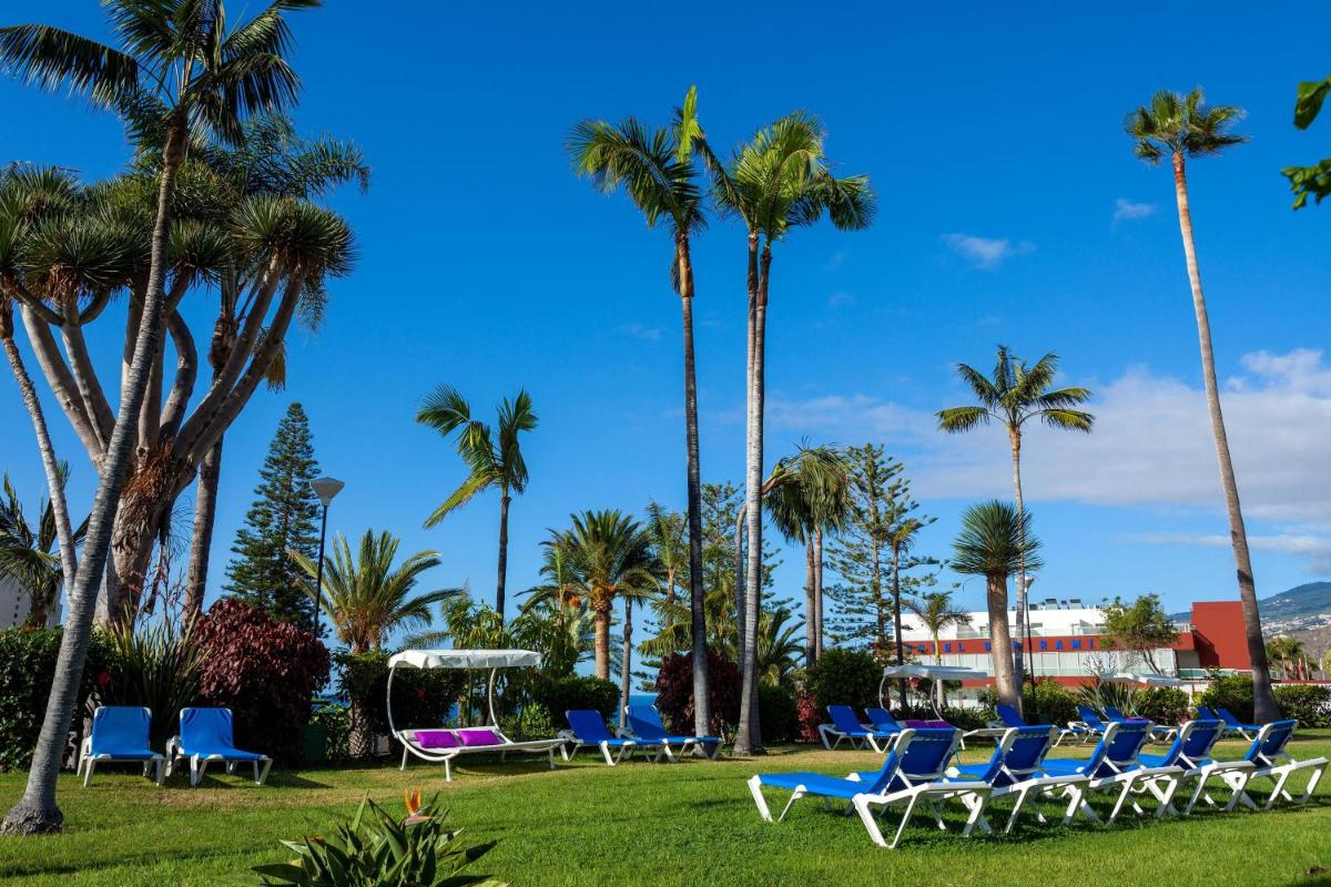 Jardín al aire libre en Hotel Best Semiramis