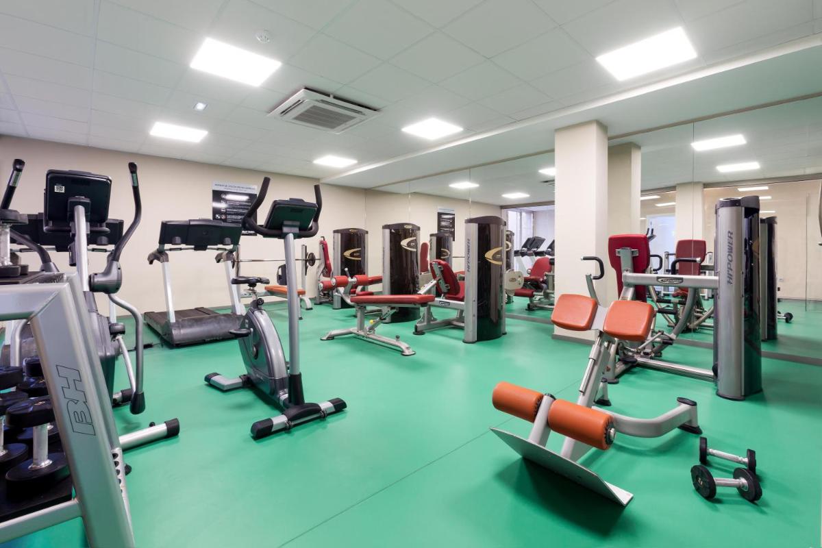Gimnasio o instalaciones de fitness de Hotel Best Tenerife
