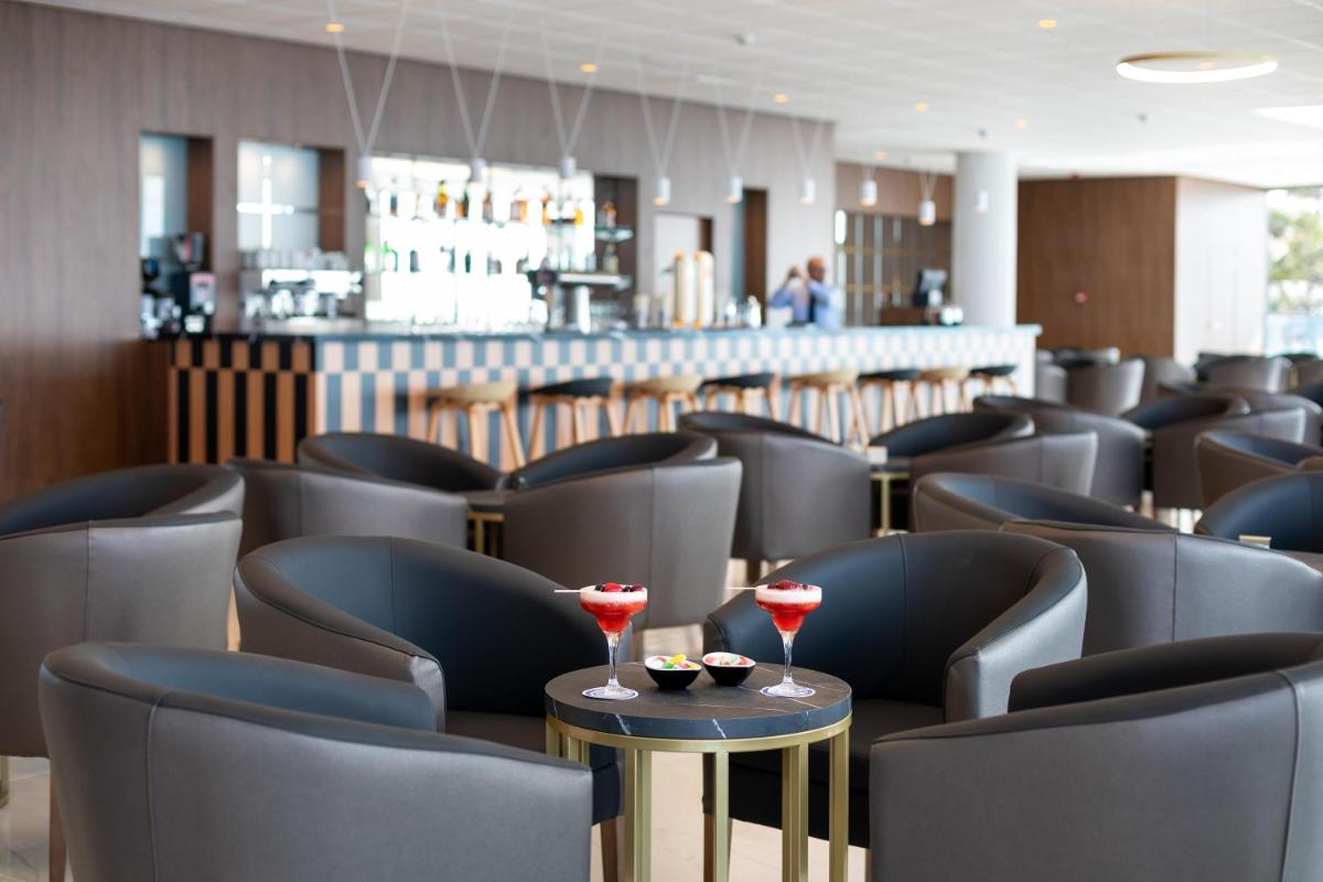 Bebidas en Hotel Best Semiramis