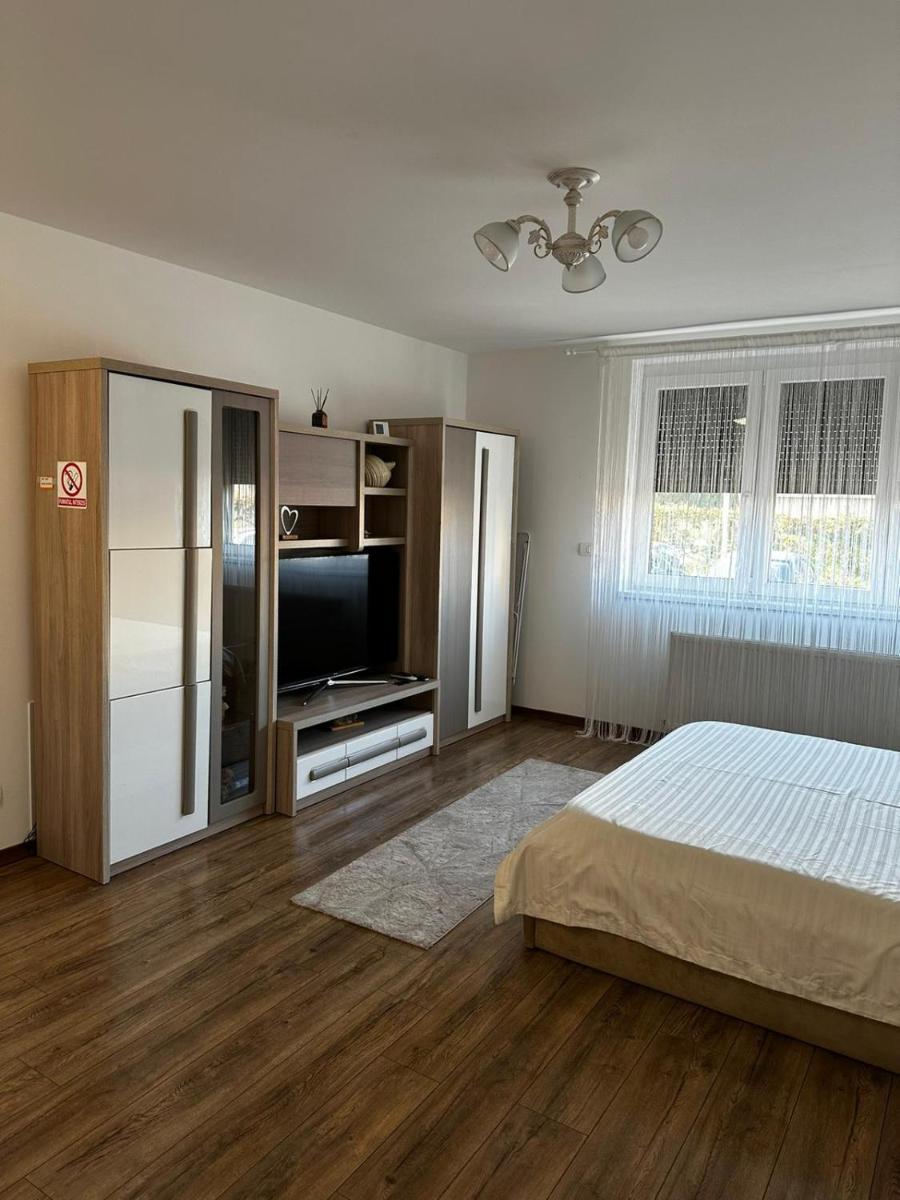 Anastasia Apartament - Housity
