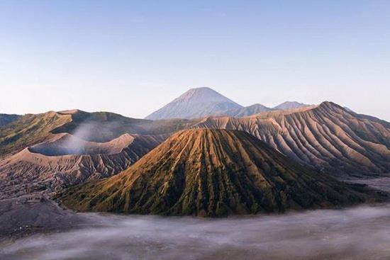 Bromo Adventure Tours - Housity