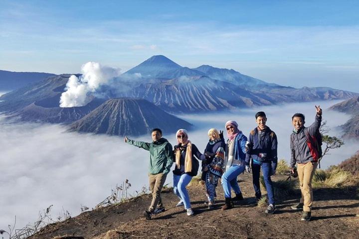 Bromo Adventure Tours - Housity