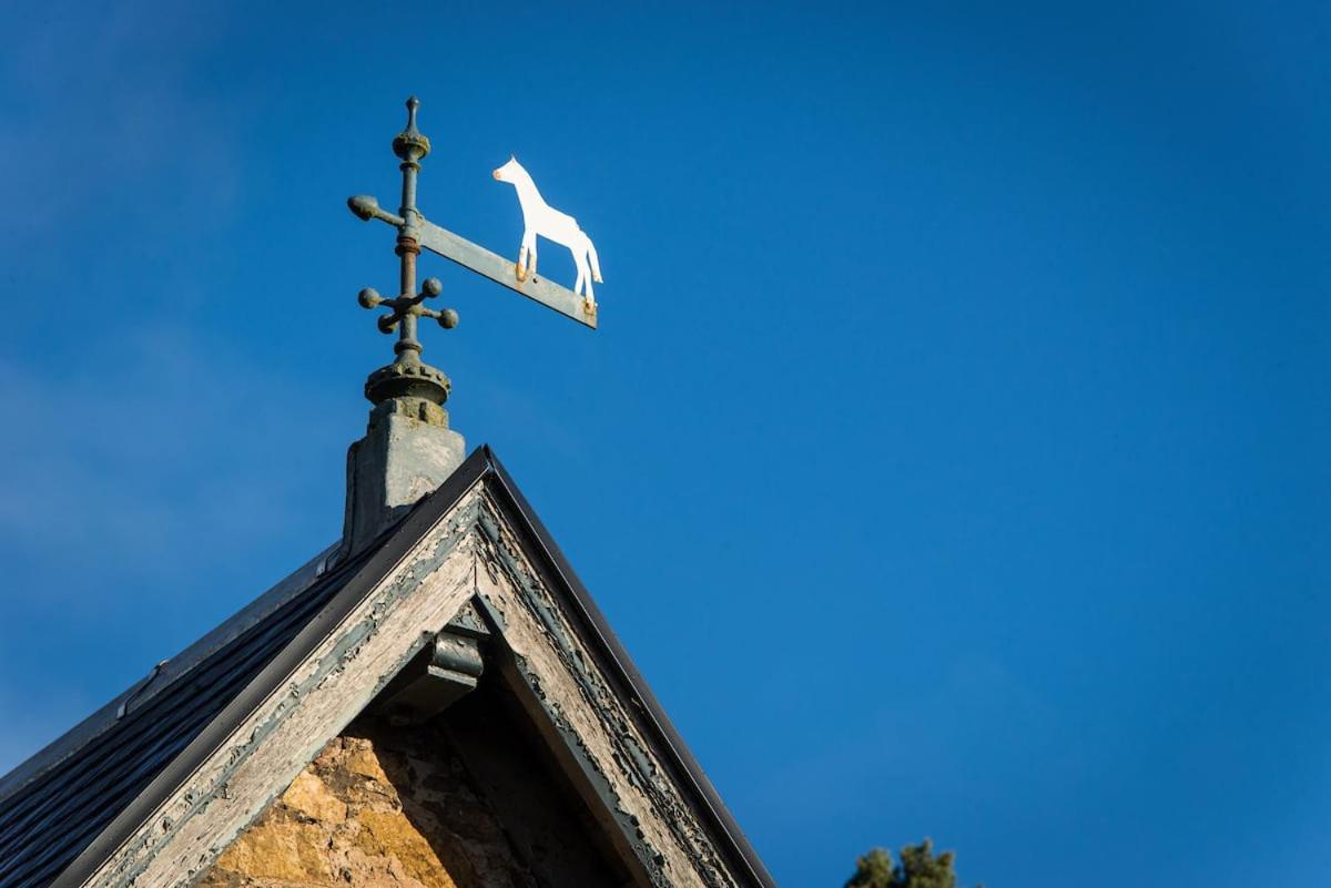 Stunning Stables Cottage in East Lothian Country Estate - Housity