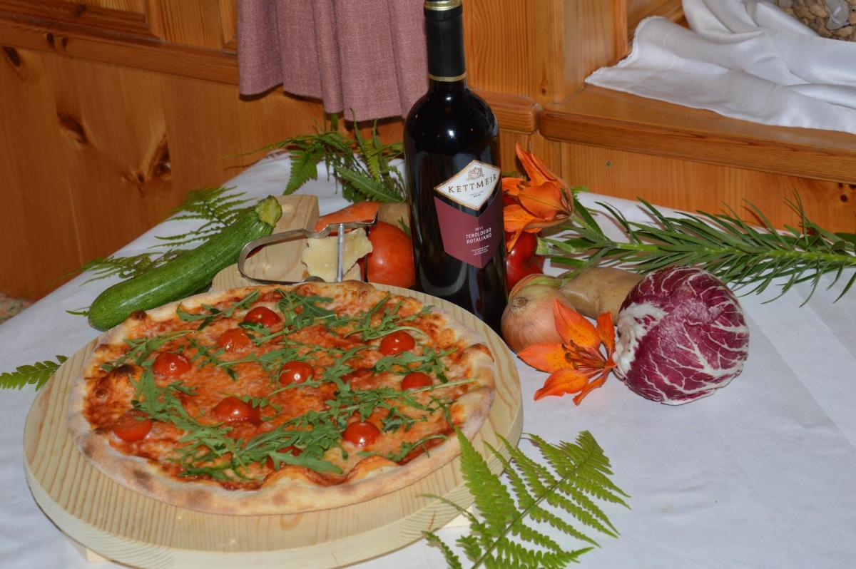 Hotel Garni Excelsior - Housity