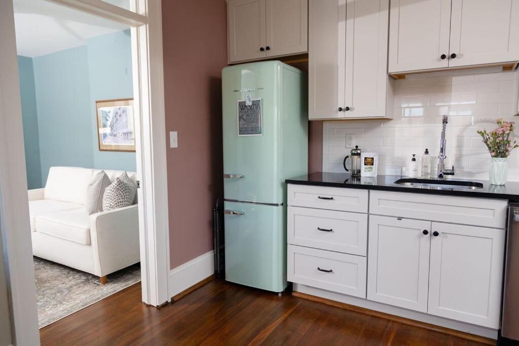 Trailway Suite at the Historic Winona House - Housity