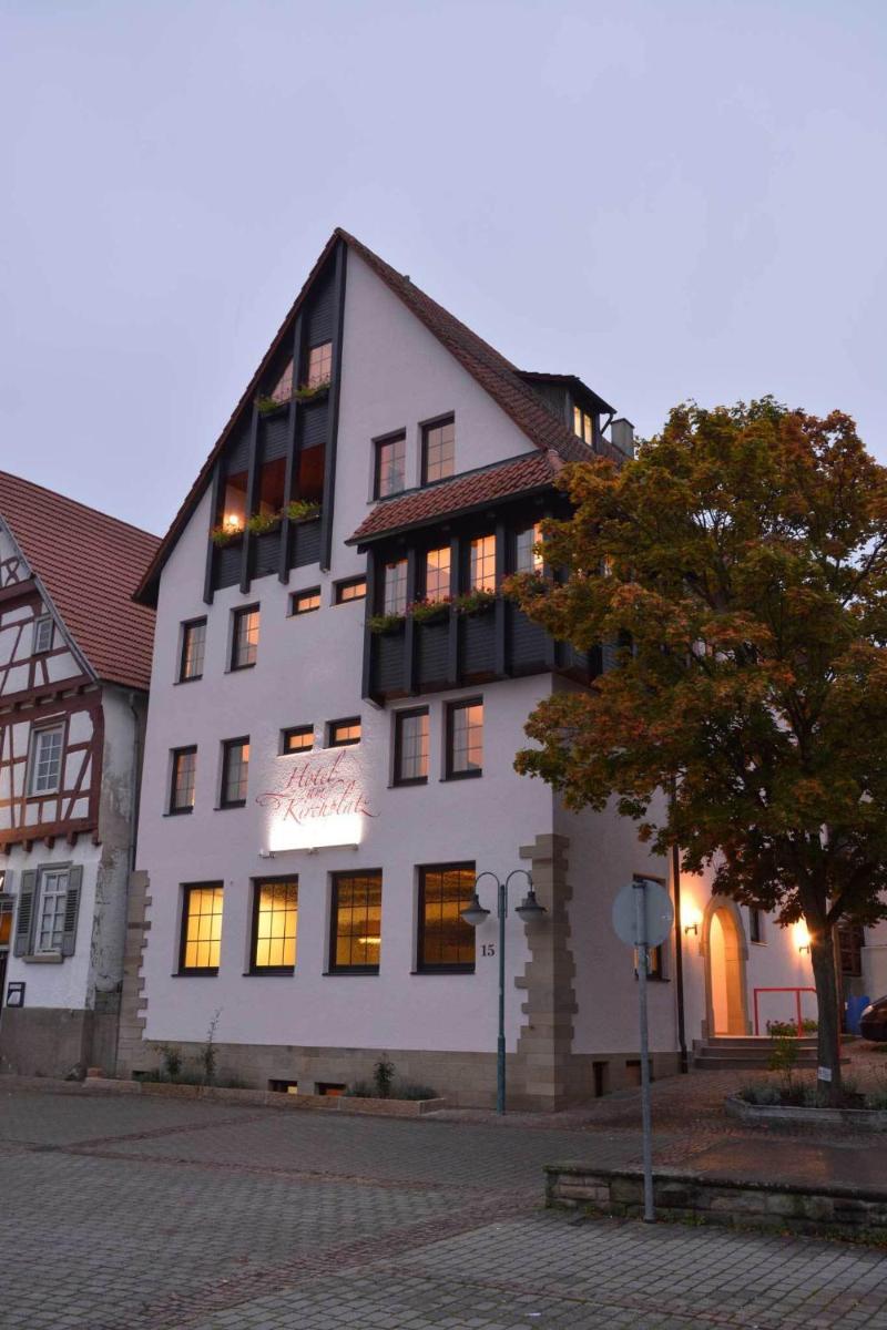 Hotel am Kirchplatz - Housity