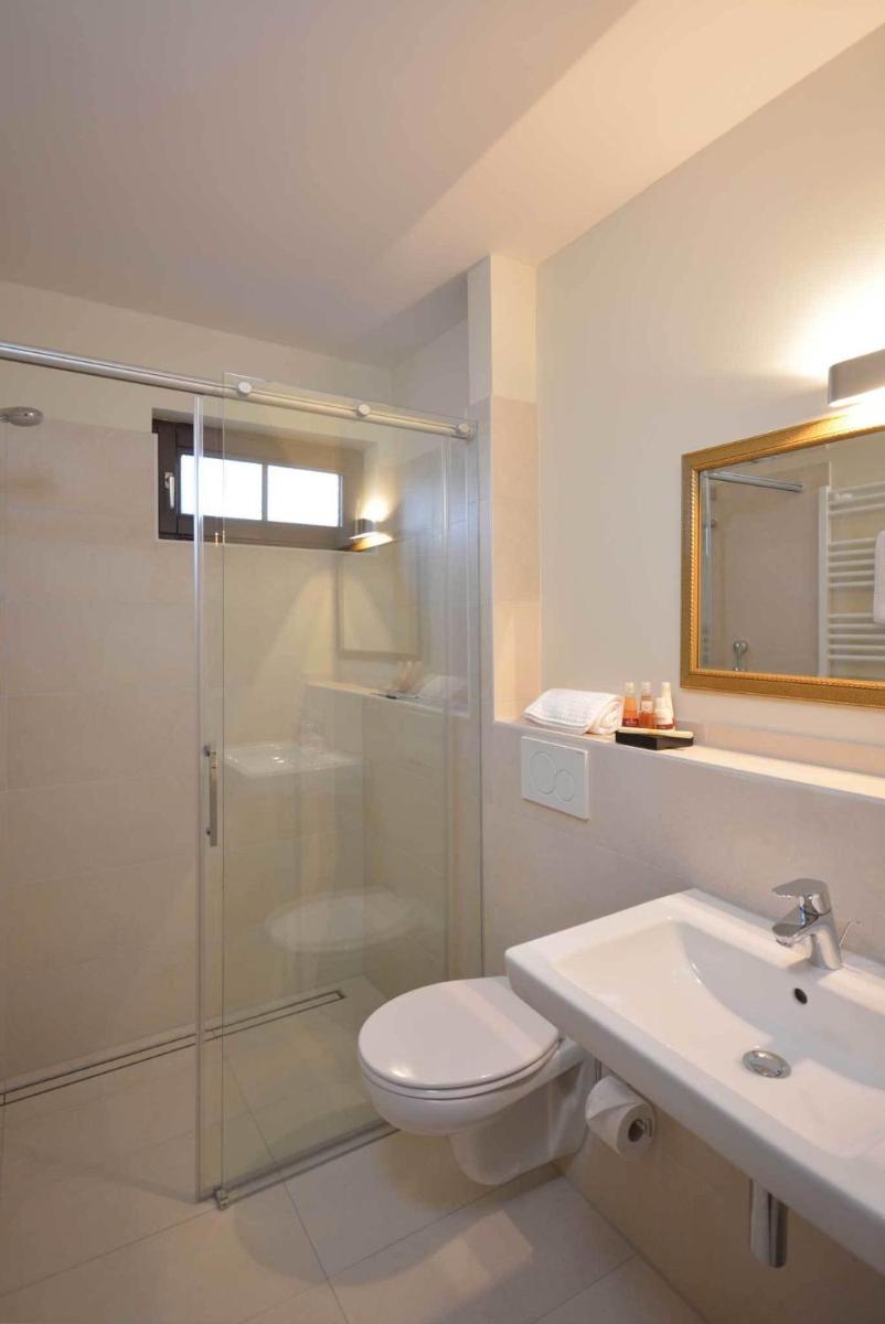 Hotel am Kirchplatz - Housity