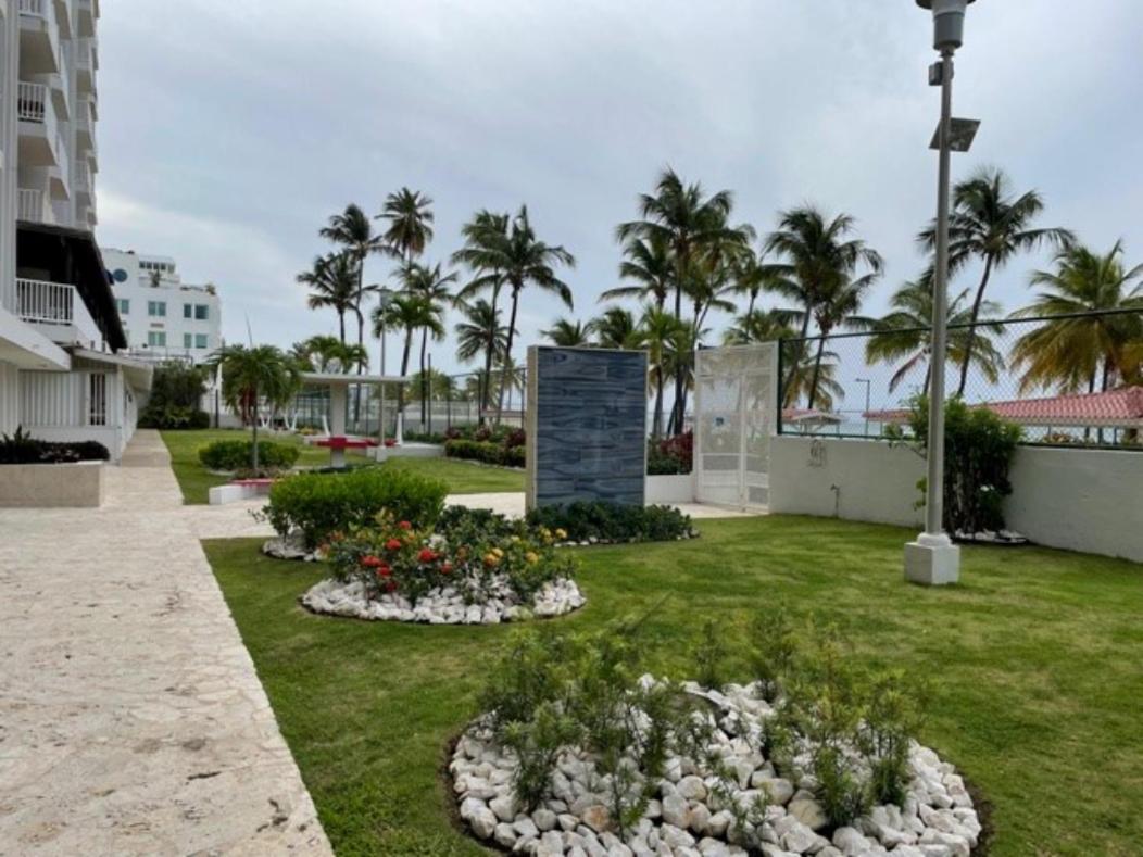 OCEAN FRONT RESORT STYLE CONDO HOTEL WITH 24/7 SECURITY - Housity