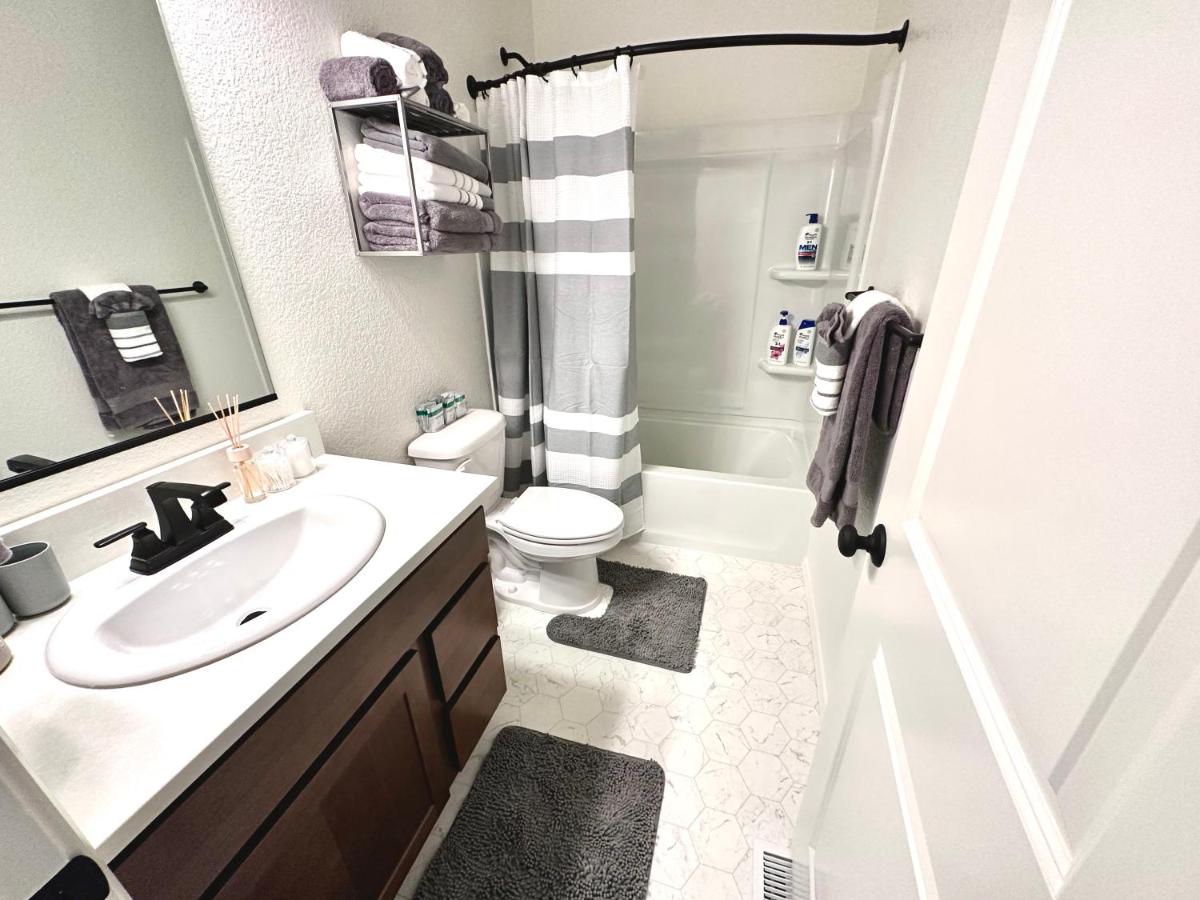 Beautiful and Comfy Palmer Gem Near Hatcher Pass - Housity