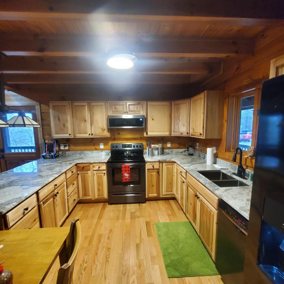 Evergreen Retreat - Housity