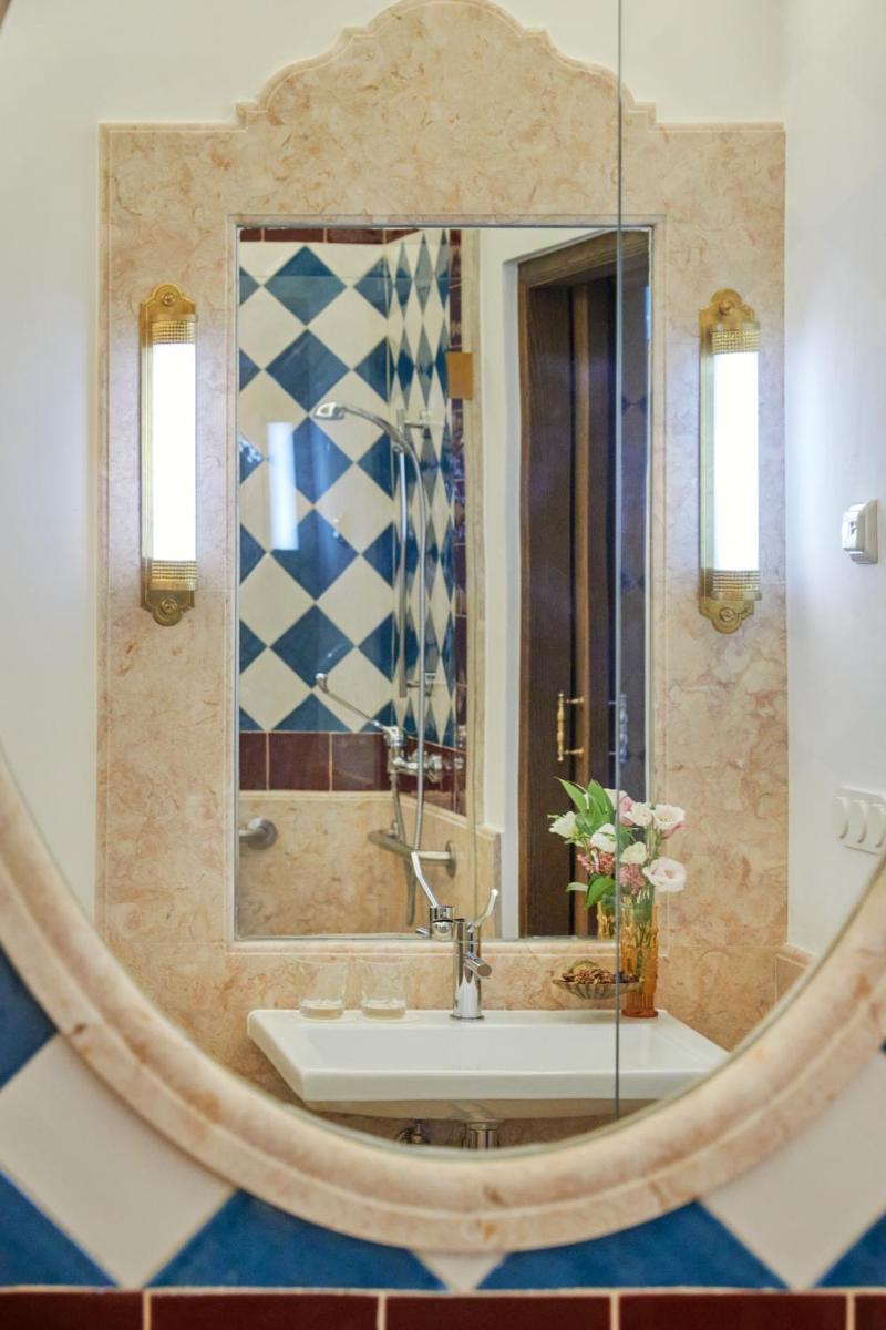 Uma casa de banho em Vermelho Melides - Relais & Châteaux