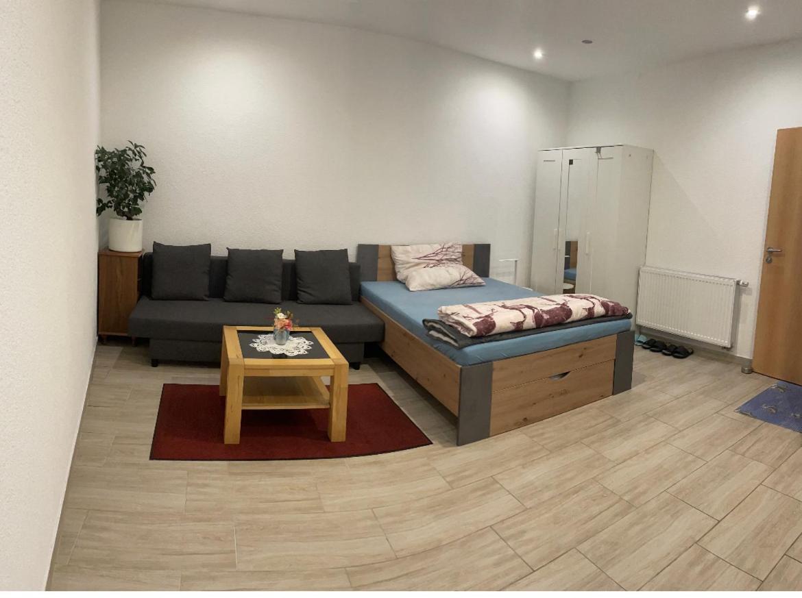 Studio Apartment Zentrum Rüsselsheim - Hizvo