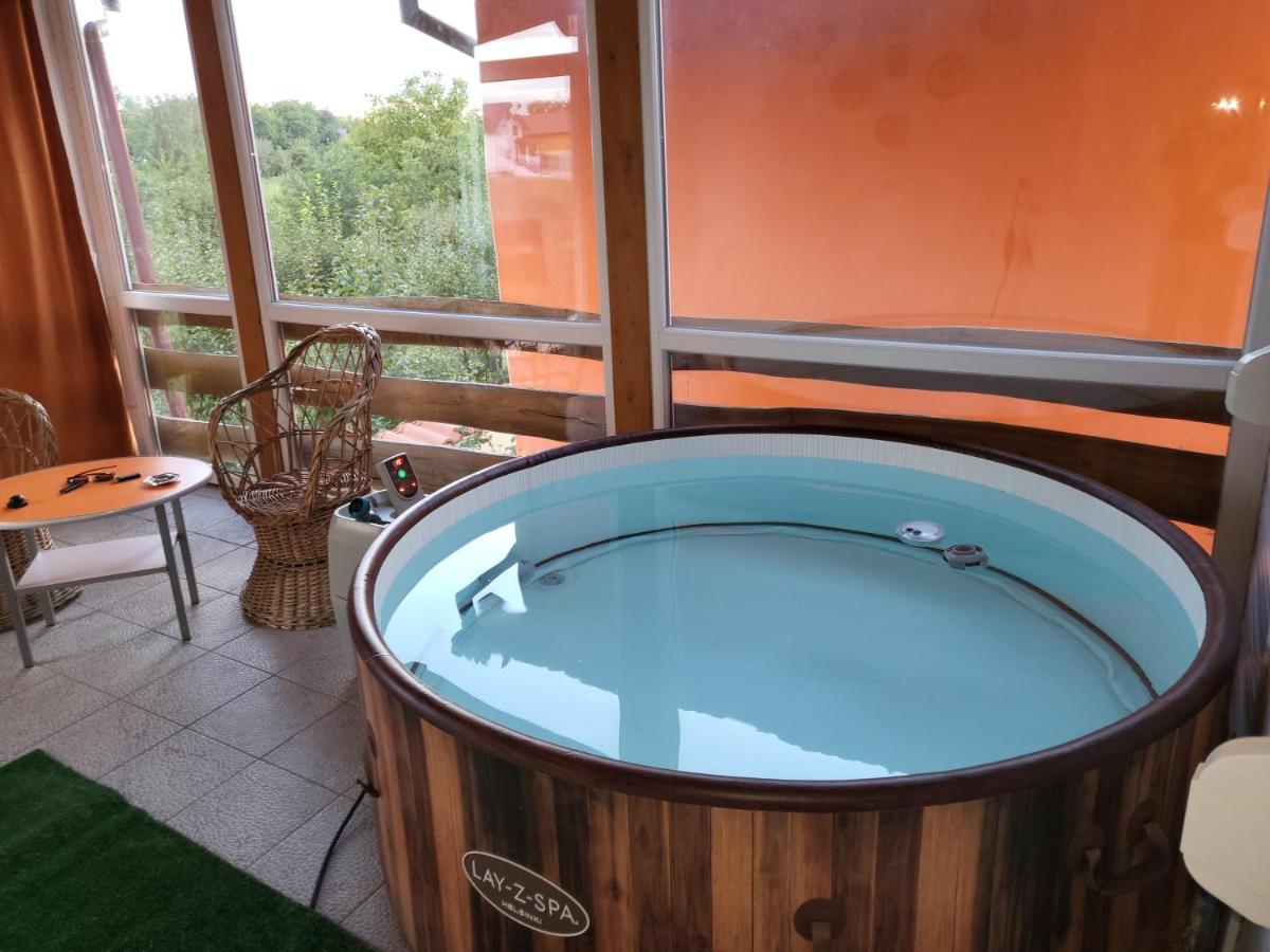 Vila Ana cu terasă grătar și jacuzzi - Housity