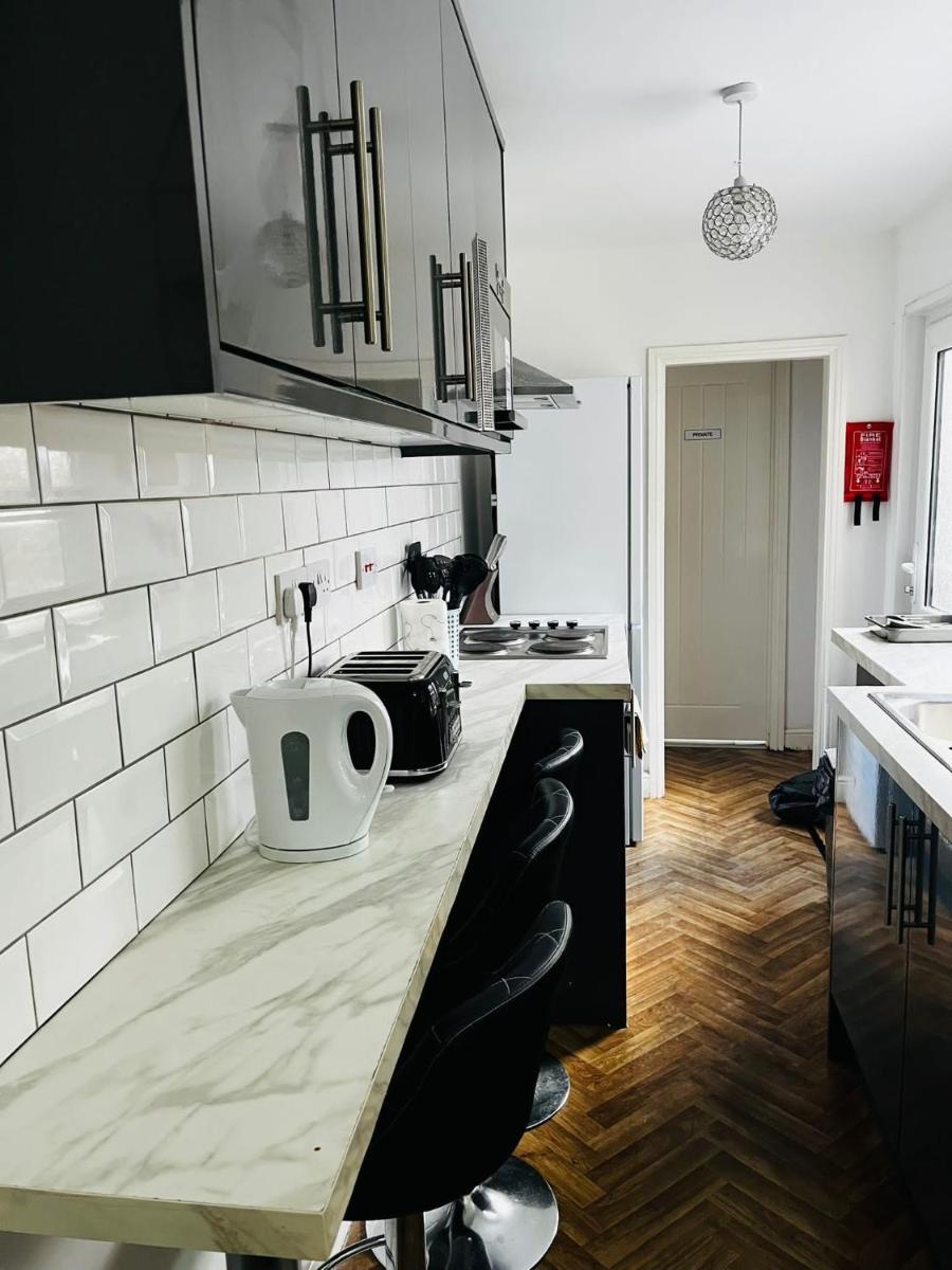 Coventry City House - Room 2 - Housity