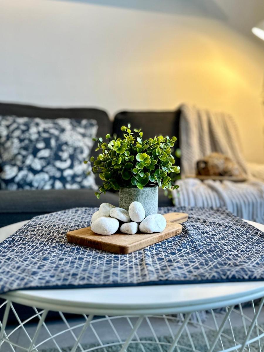 Cozy Kanvas Soho Suites - Housity