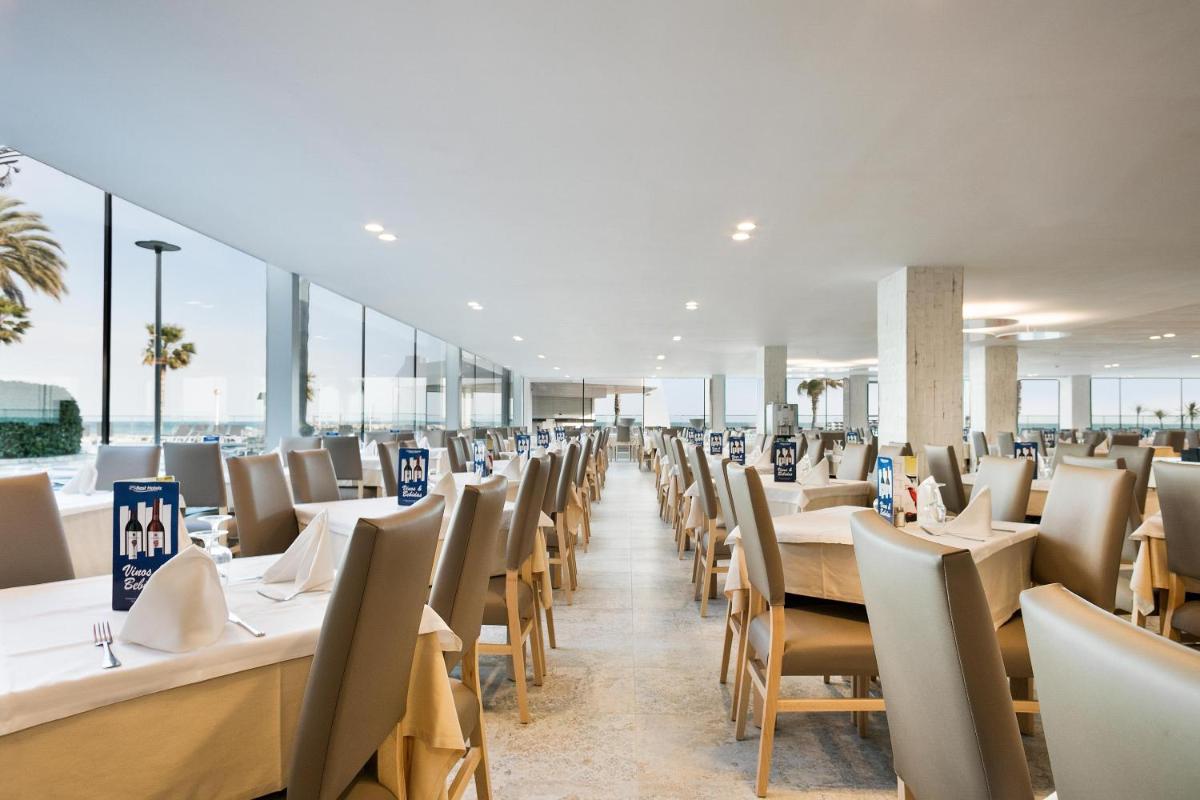 Un restaurante o sitio para comer en Hotel Best Maritim