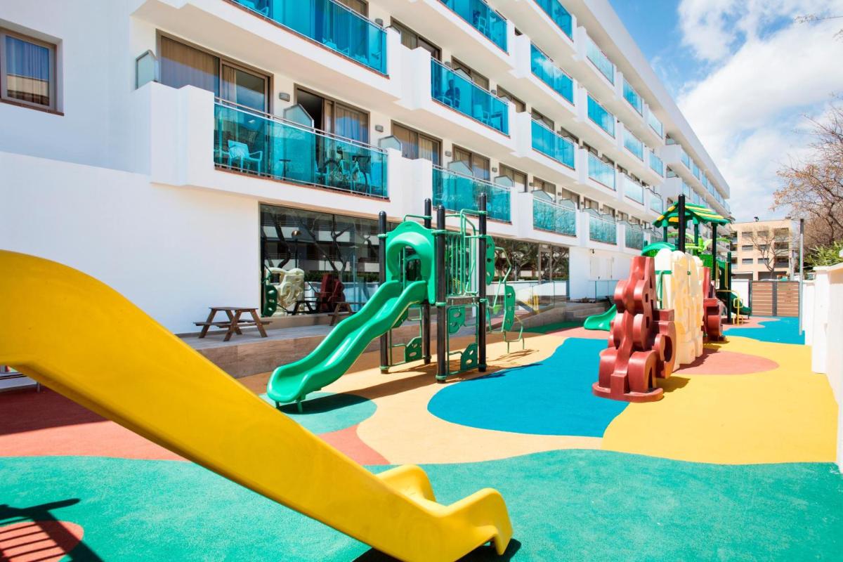Zona de juegos infantil en Hotel Best Maritim