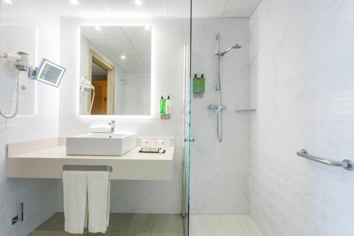 Un baño de Hotel Best Maritim