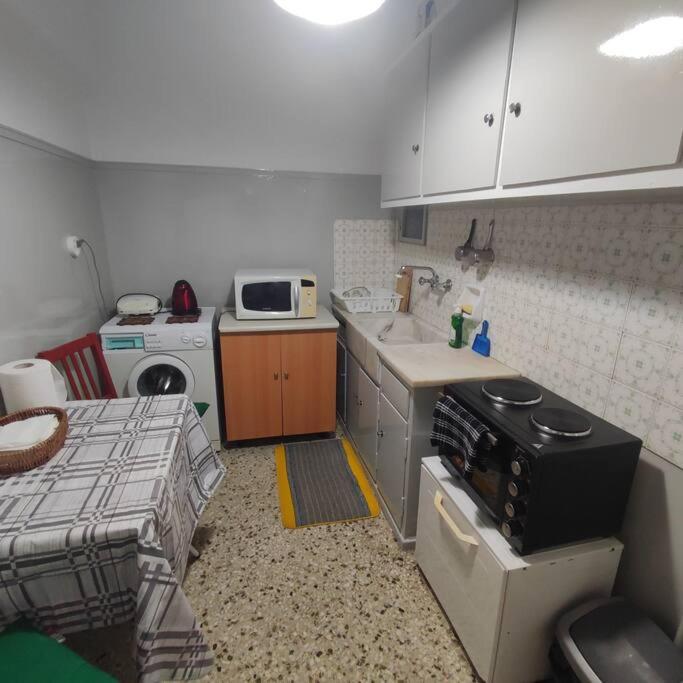 CENTRAL ATHENS APARTMENT - Housity