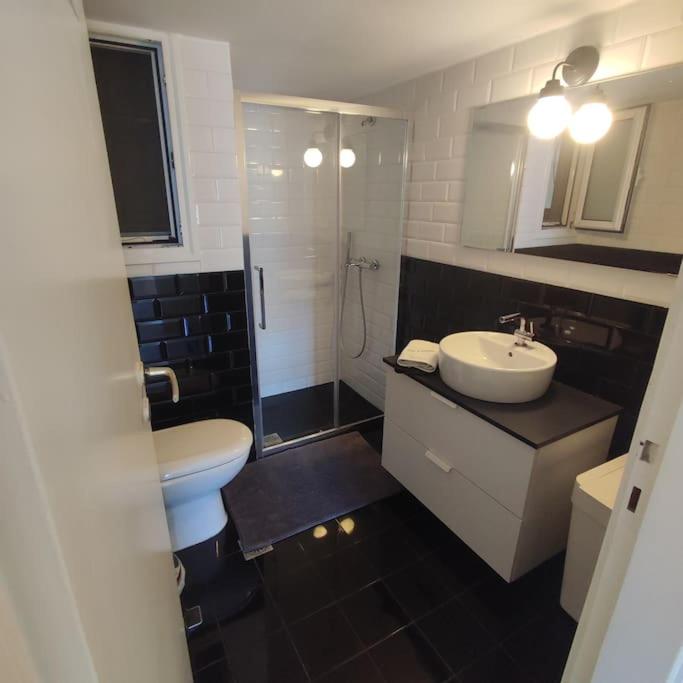 CENTRAL ATHENS APARTMENT - Housity