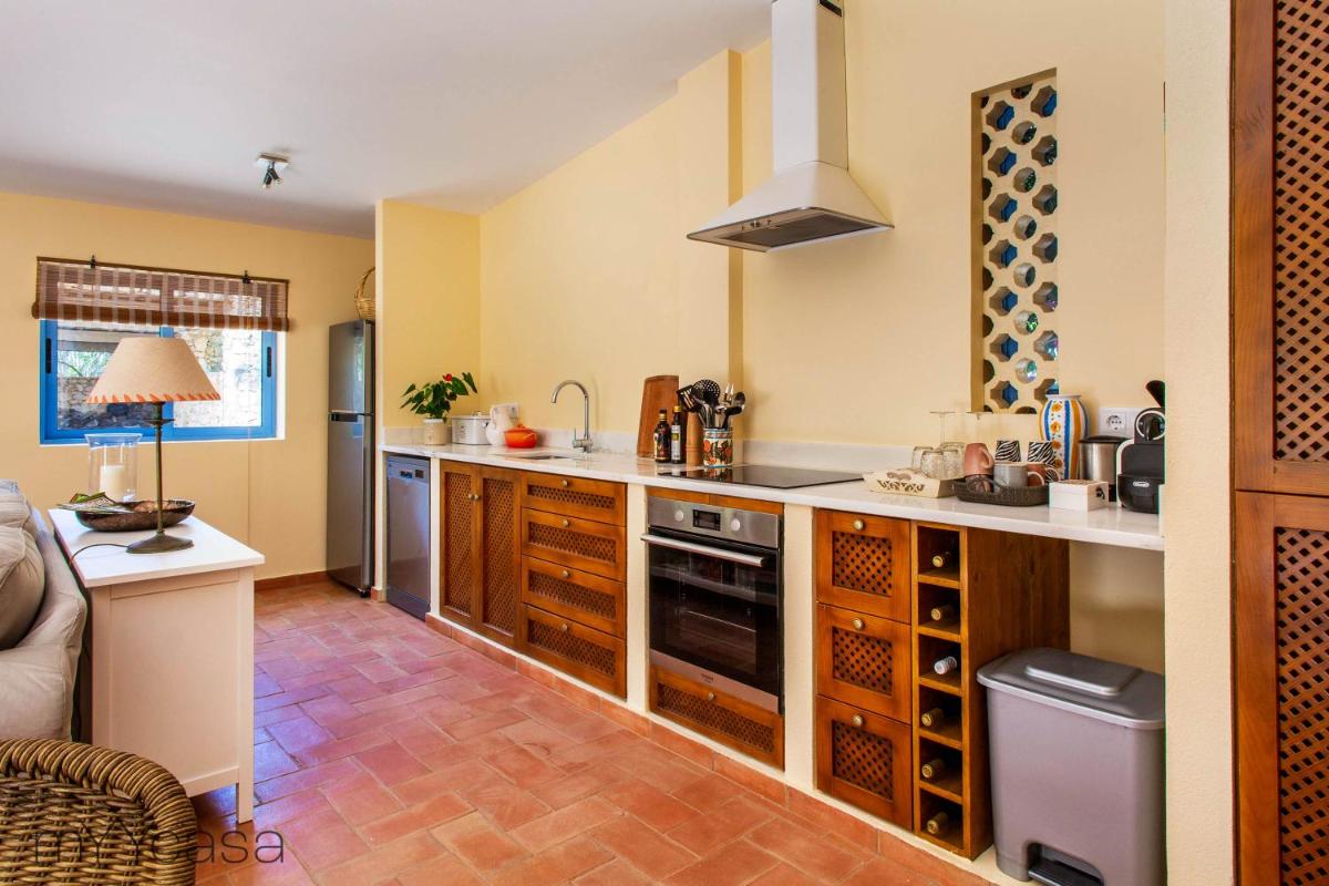 Quinta Azul - Gorgeous Apartment with Pool & Private Terrace - Housity