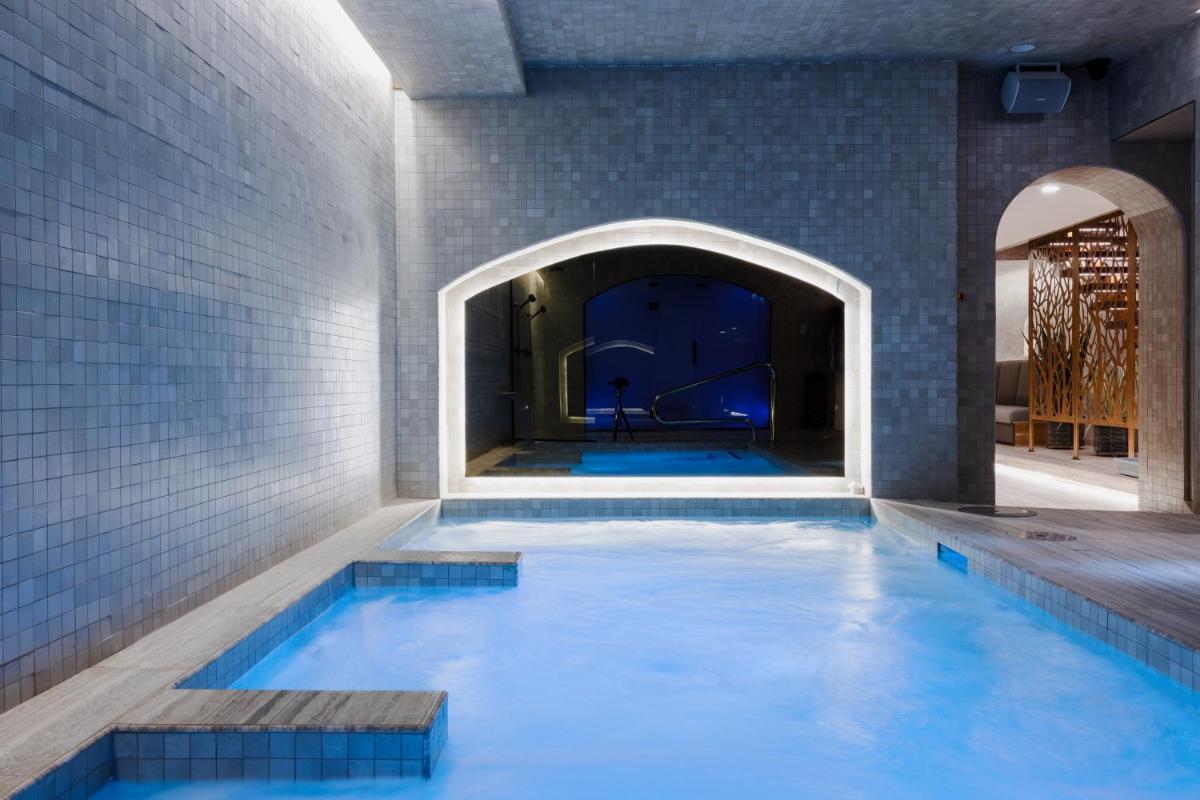 hotel & spa Carré Saint-Louis - Housity