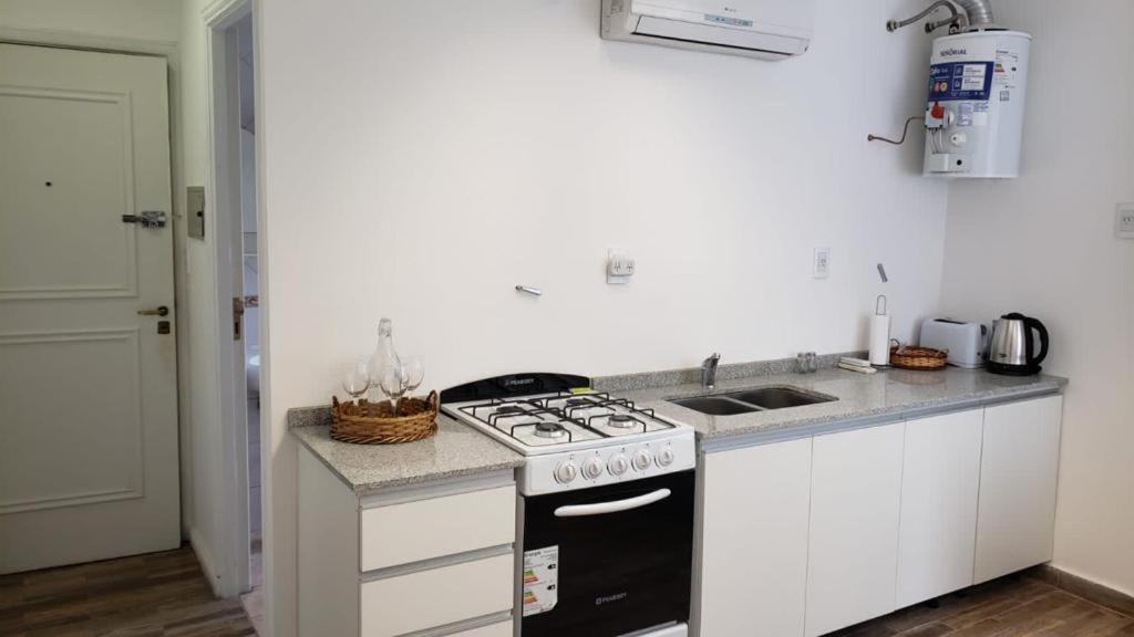 Apartamento en calle Arístides zona restaurantes y bares en capital Mendoza - Housity