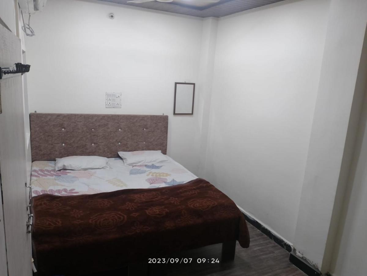 HOTEL JUNAGADH - Housity