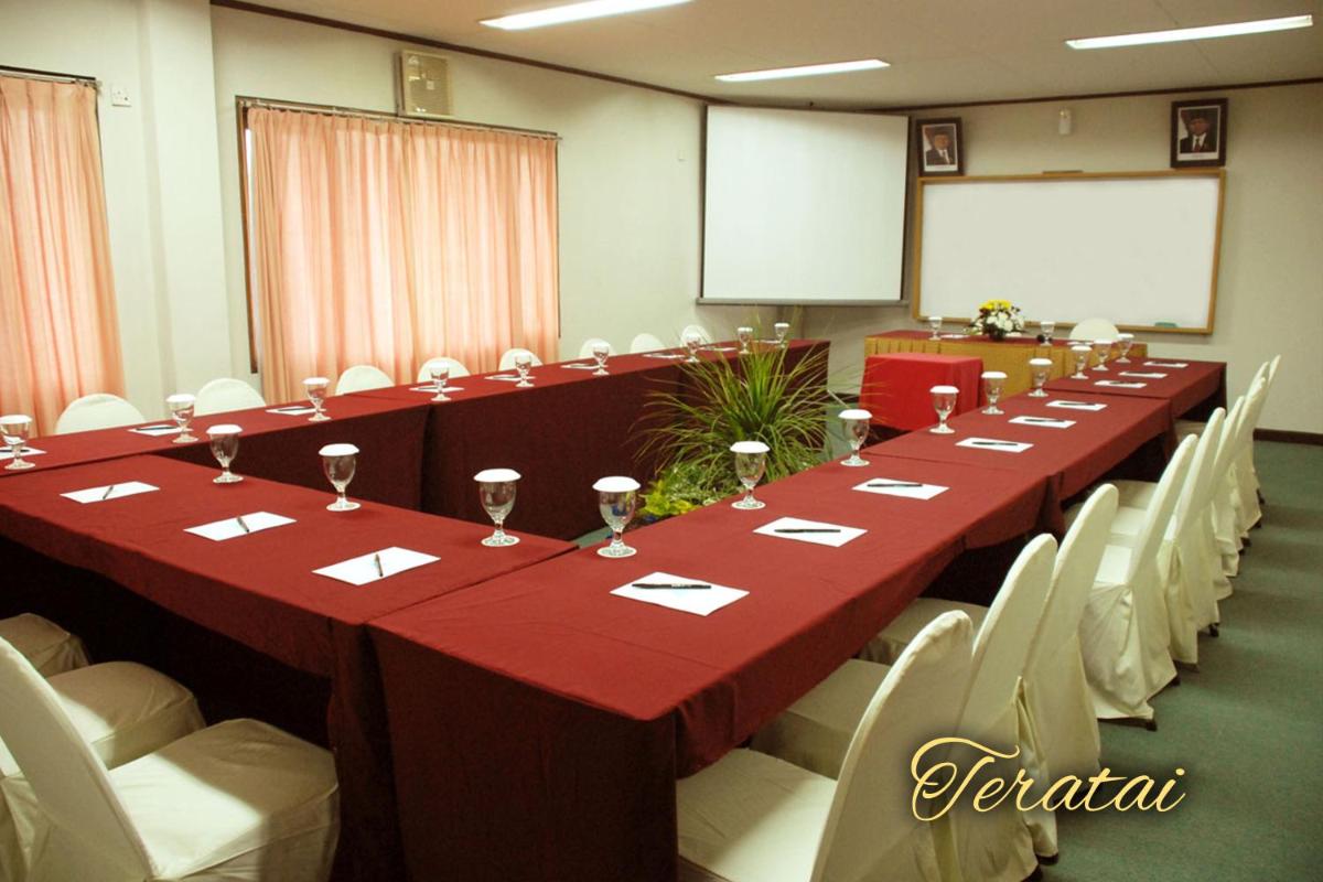 Sangga Buana Resort & Convention Hotel - Housity