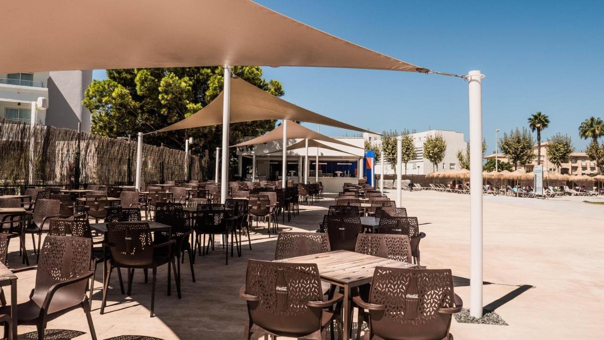 Un restaurante o sitio para comer en ALEGRIA Costa Ballena Aquafun