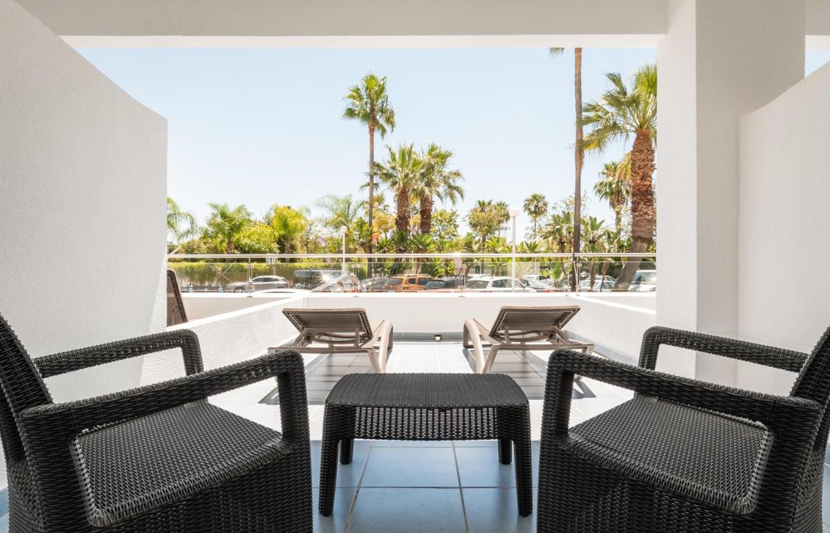 Un balcón o terraza de ALEGRIA Costa Ballena Aquafun
